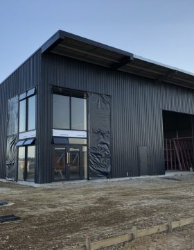Large workshop and office building for Saddlery by Coresteel Buildings