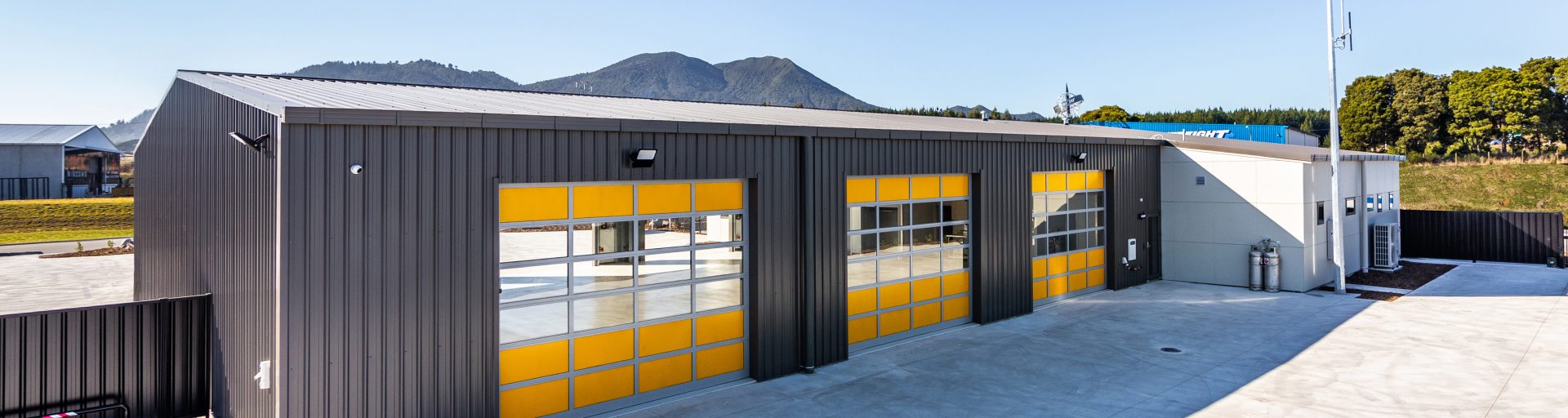 Commercial steel building for St Johns